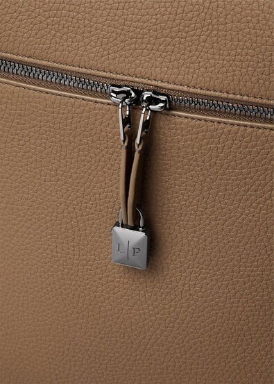 EXTRA BACKPACK L30 SOFT GRAIN LEATHER