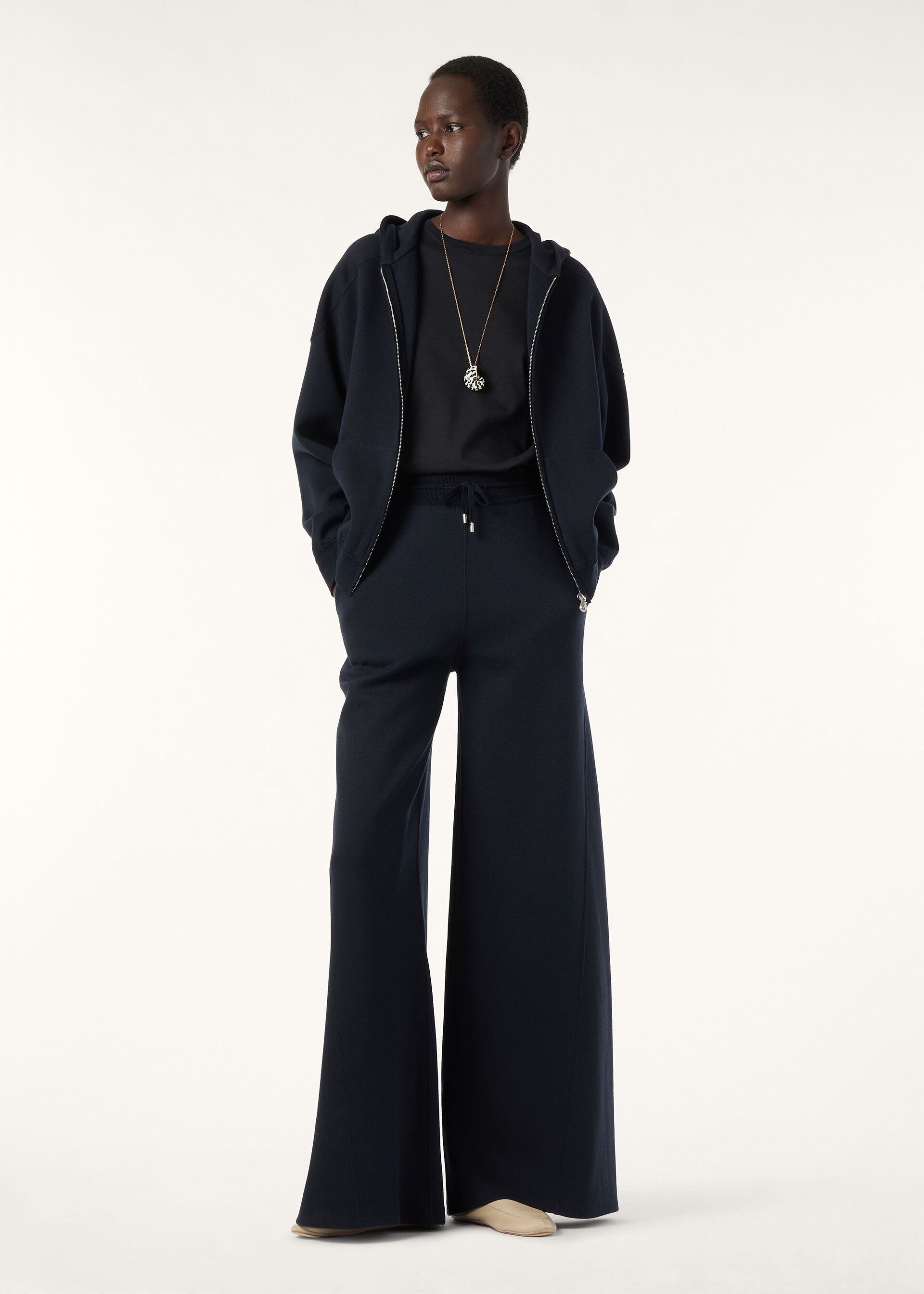 VIERA HOODED BOMBER LUXURY FLEECE