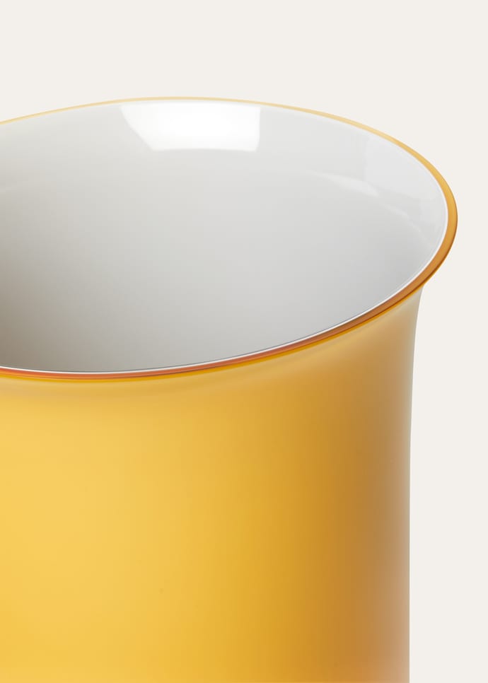 VASE TWO TONE MEDIUM GLASS_FAQ8057_B603_NR_2