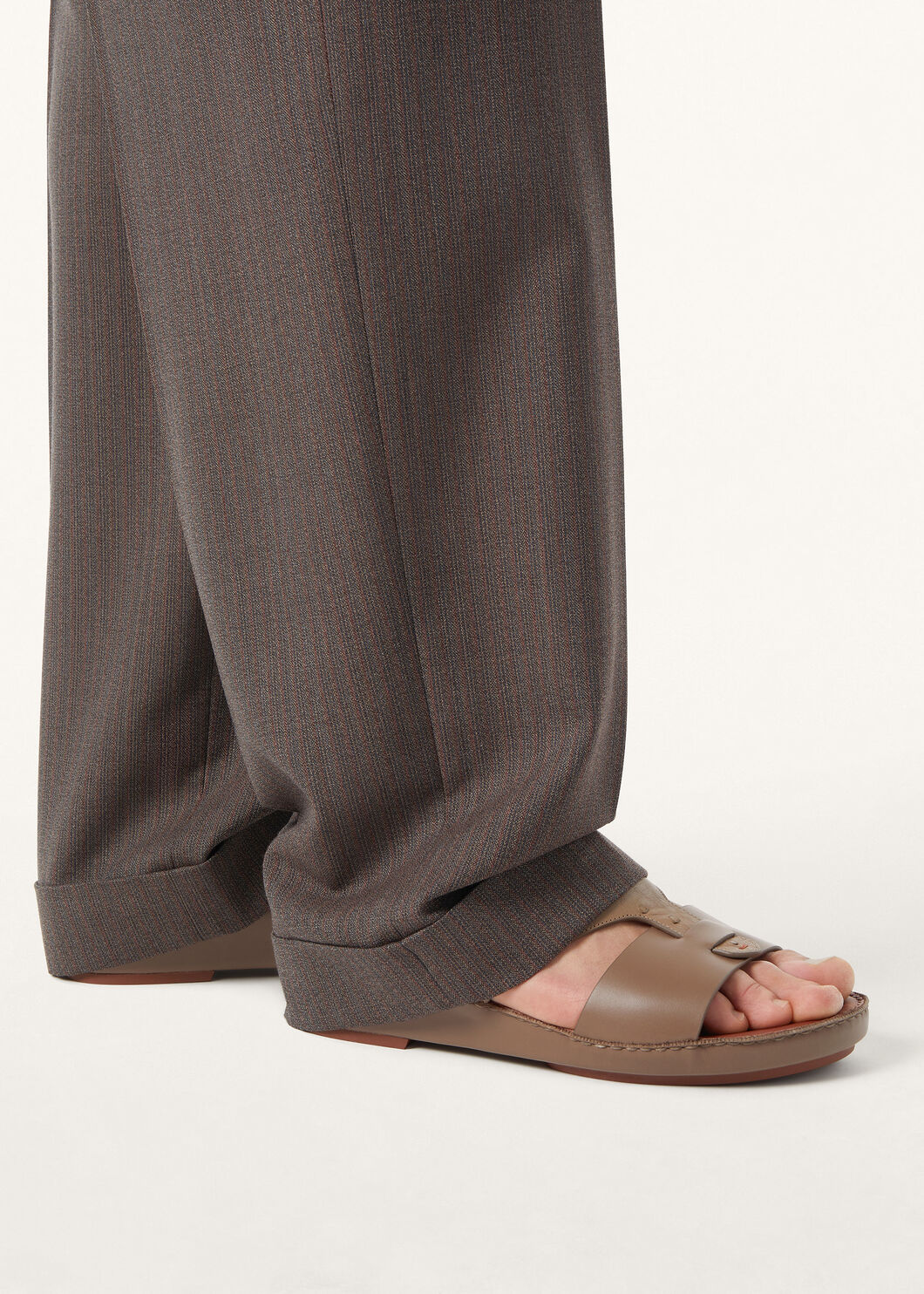 NEW BUCKLE WALK SANDAL OSTRICH CALF