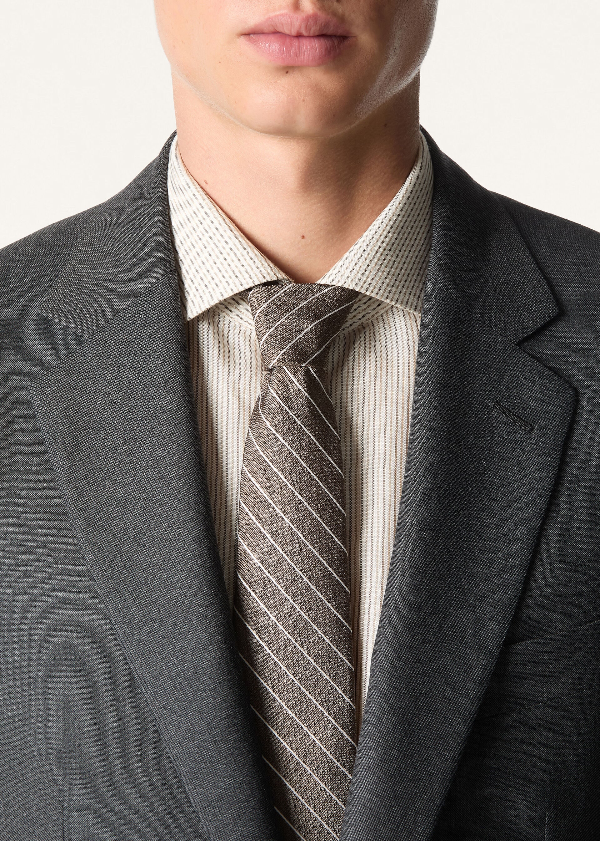 YALE TIE 8 ROYAL STRIPE SILK