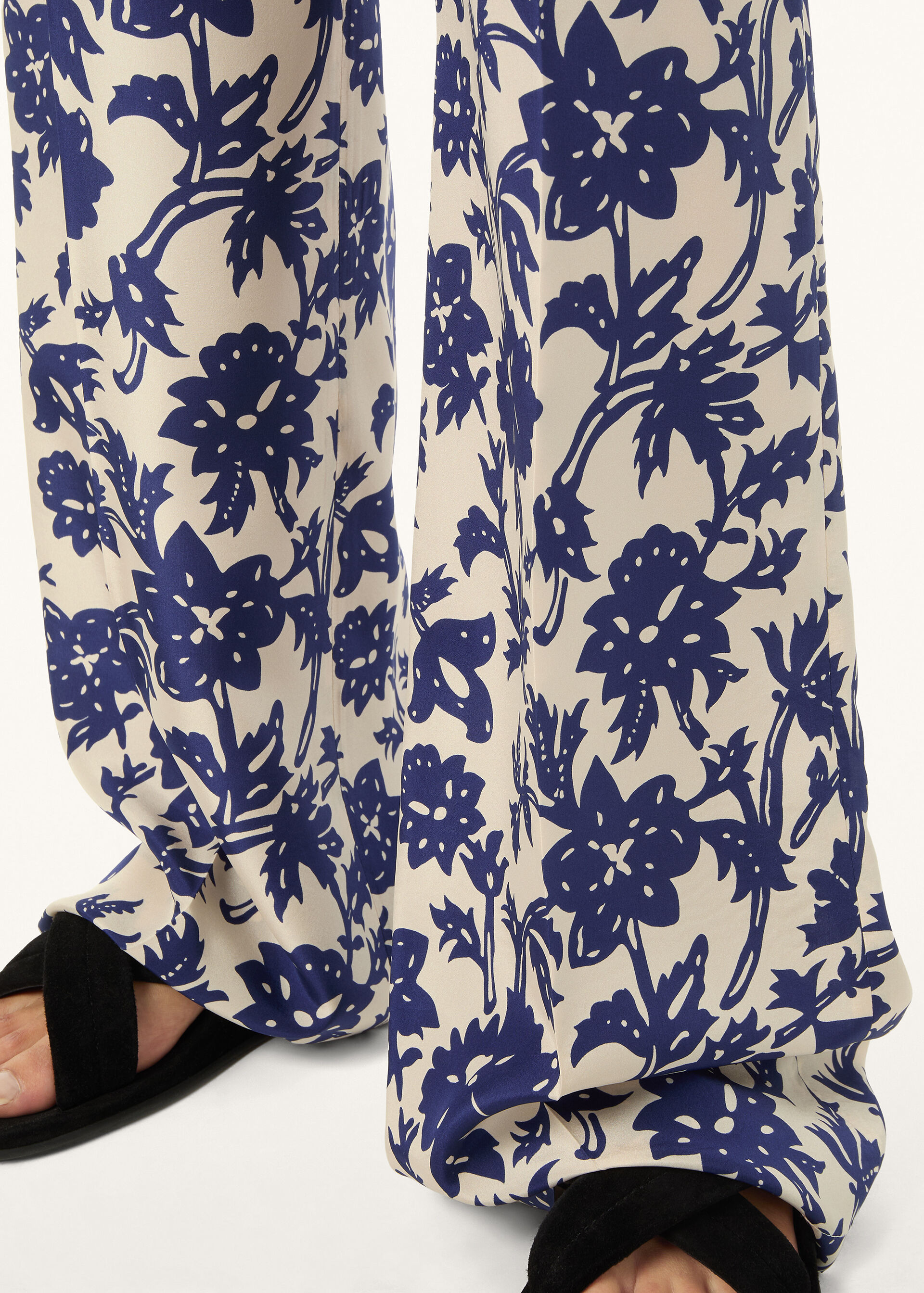 SVEN TROUSERS SUMMER LOTUS SILK