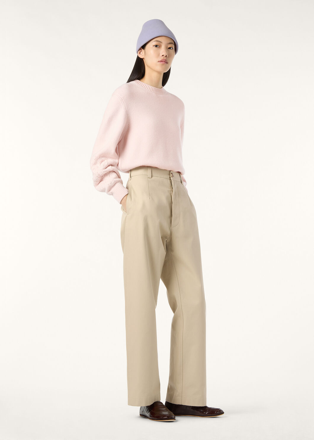 CLASSIC BABY CASH EMBROIDERED CREWNECK SWEATER BC RELIEF